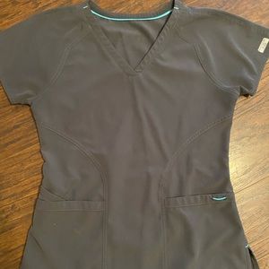 Med Couture Air Women’s Scrub set, Top XS - Bottom S Petite